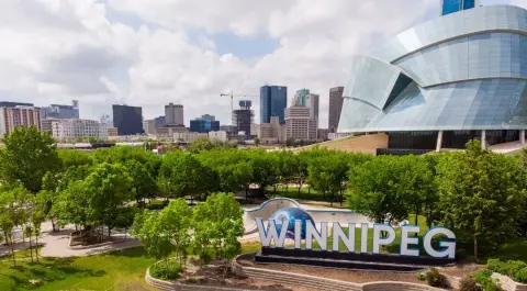 Instan a la población de Manitoba a rastrear garrapatas ante la alta actividad estacional
